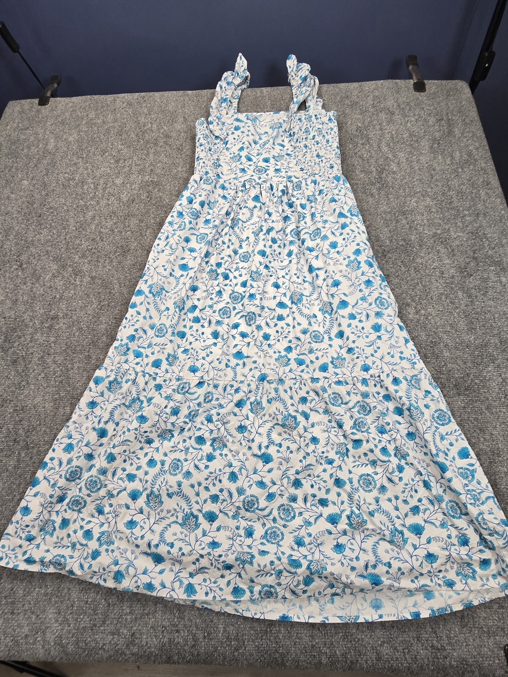 Draper James Blue White Floral Midi Dress Women's S Square Neck Ruffle Cottage - Picture 7 of 7
